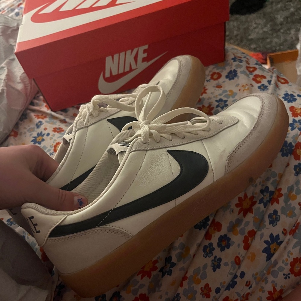 Nike court lows